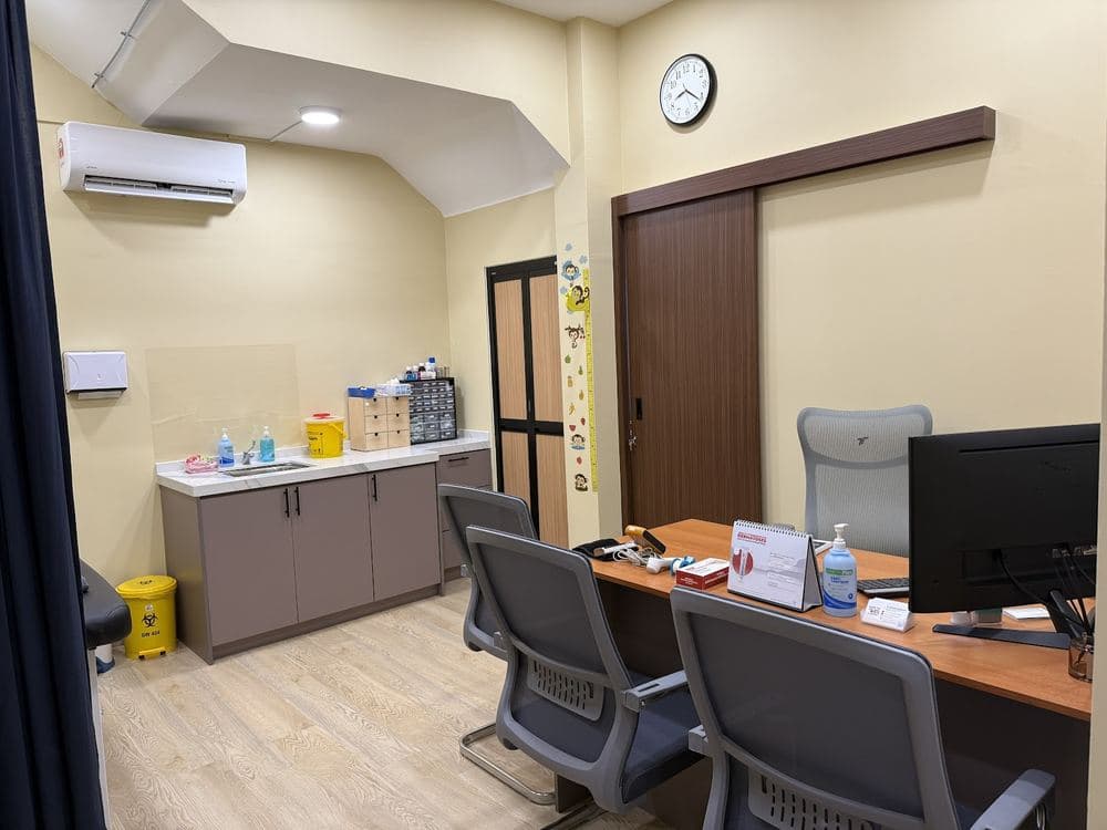 Doctor's consultation room at Klinik Care 360 Puchong